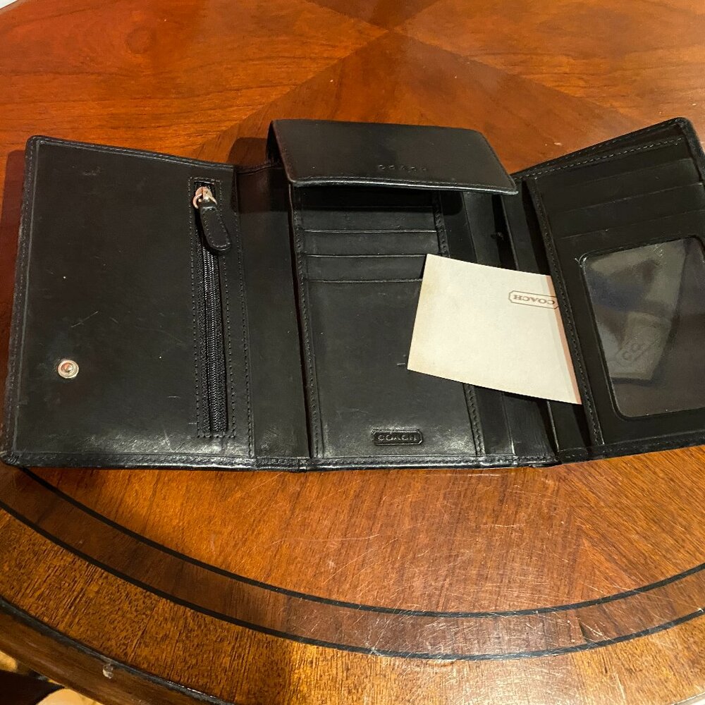 Coach Large Vintage Swing Wallet W/Original Paperwork #7198